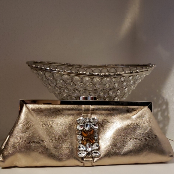 Purse - Picture 1 of 2